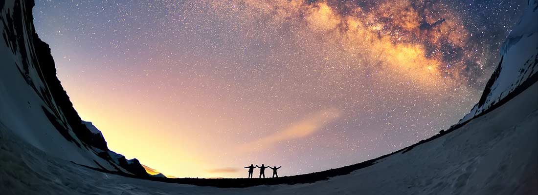 Ancrés ici, connectés au monde